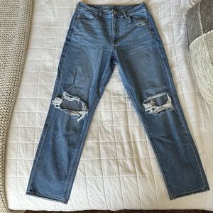 American Eagle Mom Jeans Size 12
